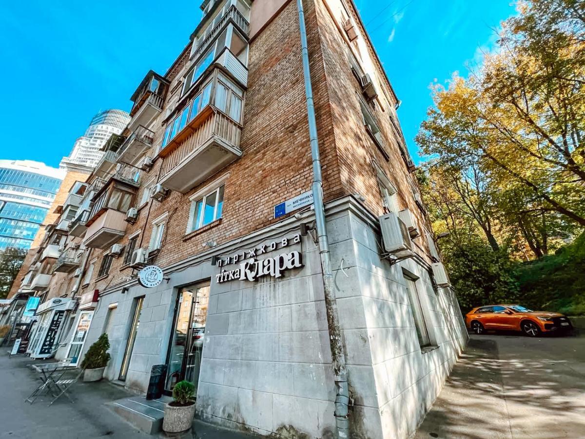 Apartment In The Center Of 基輔 外观 照片